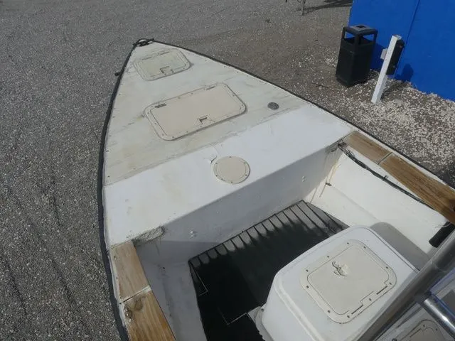 Slide: The Image of Sea Ray 18 Bowrider 1989 - 10