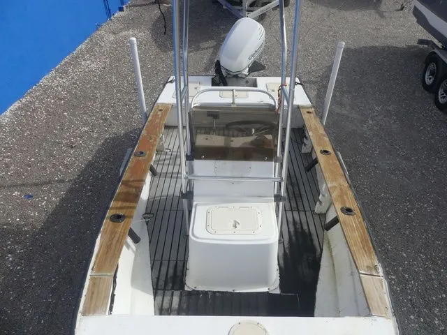 Slide: The Image of Sea Ray 18 Bowrider 1989 - 11