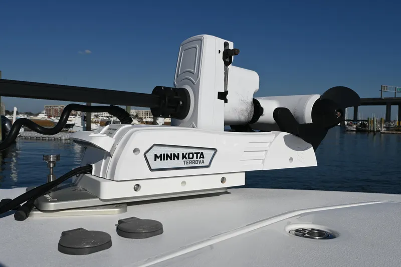 Slide: The Image of Minn Kota Terrova motor on 2025 Sea Hunt Gamefish 30 Coffin Box boat. - 16