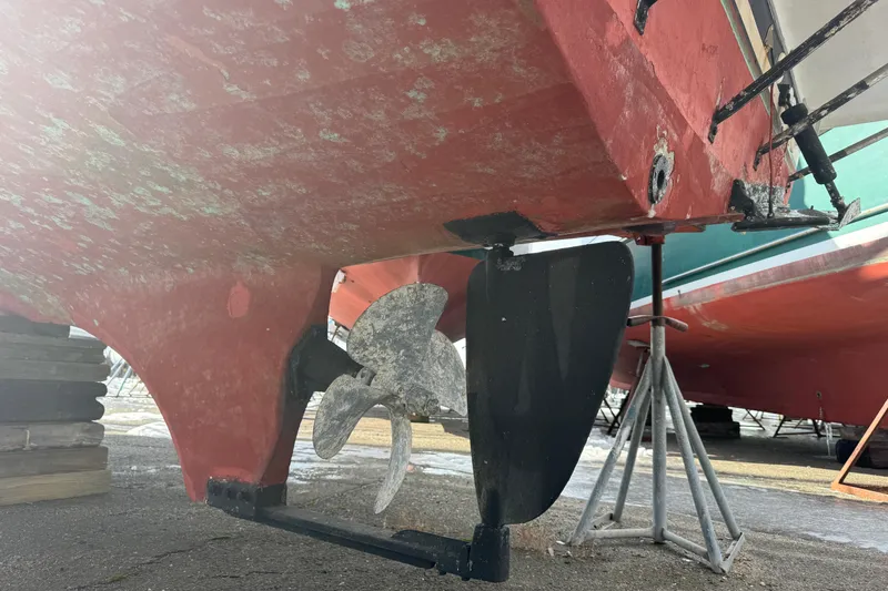 Slide: The Image of 2001 Albin 28 Tournament Express boat propeller and rudder detail. - 17