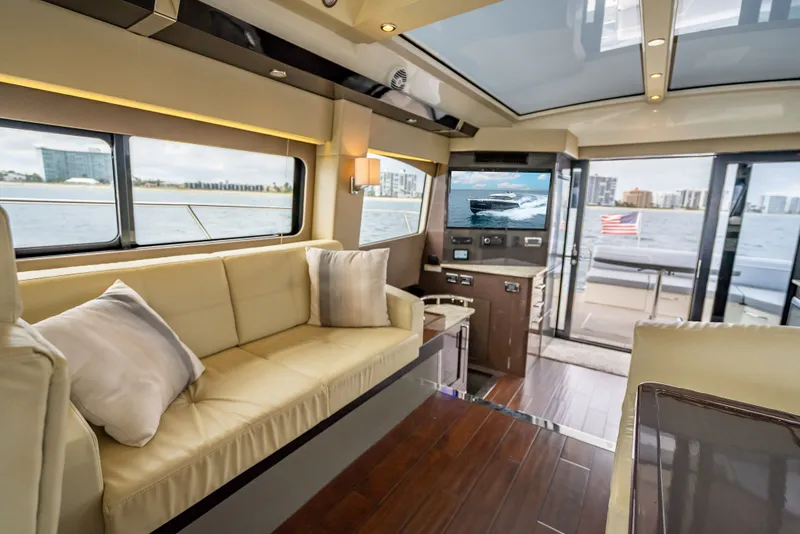 Slide: The Image of Carver Yachts C52 Coupe 2017 - 24