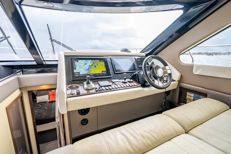 Slide: The Image of Carver Yachts C52 Coupe 2017 - 28