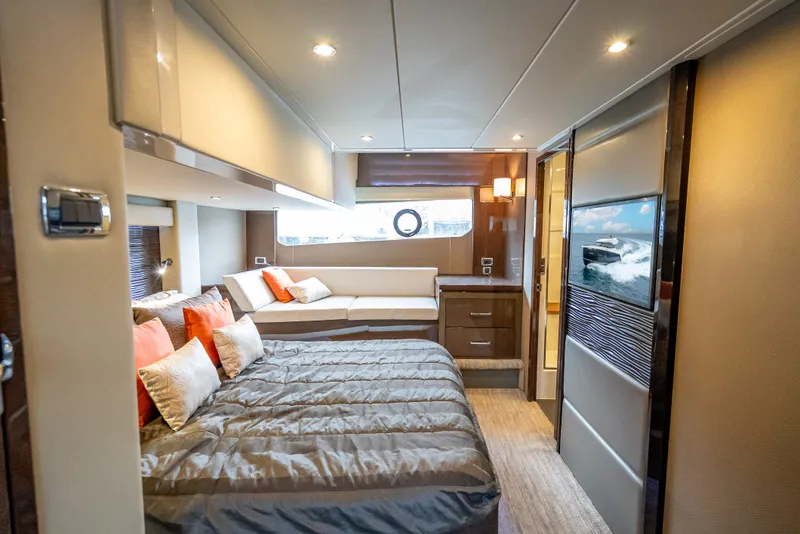 Slide: The Image of Carver Yachts C52 Coupe 2017 - 32