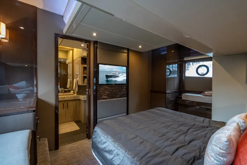 Slide: The Image of Carver Yachts C52 Coupe 2017 - 36