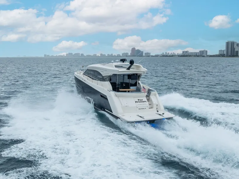 Slide: The Image of Carver Yachts C52 Coupe 2017 - 60