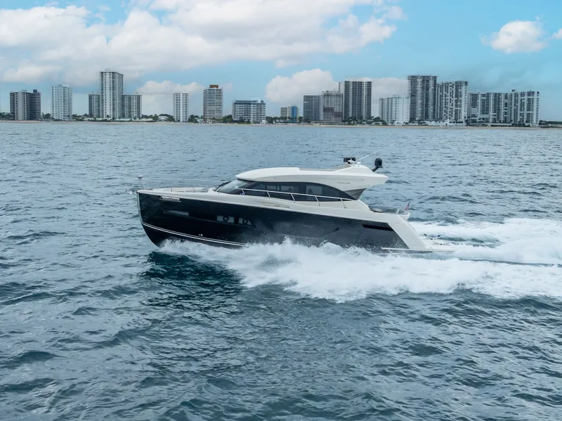 Slide: The Image of Carver Yachts C52 Coupe 2017 - 61