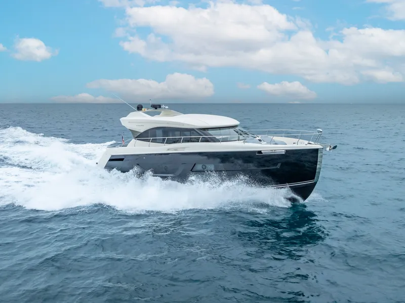 Slide: The Image of Carver Yachts C52 Coupe 2017 - 64