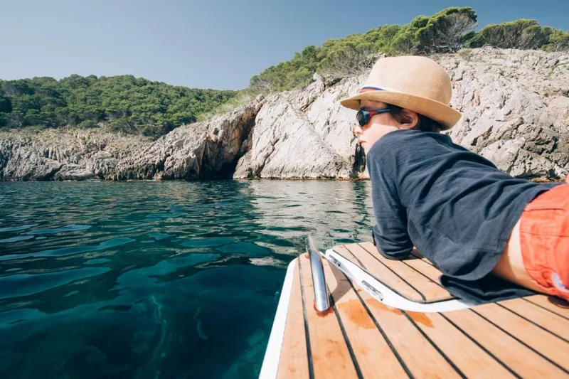 Slide: The Image of Beneteau Flyer 10 2026 - 57