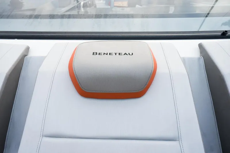 Slide: The Image of Beneteau Flyer 10 2024 boat seat with logo and orange accents. - 24