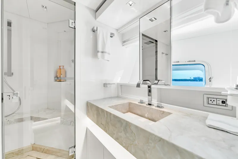 Slide: The Image of Luxurious bathroom on the Sanlorenzo SL78 yacht, year 2018. - 41