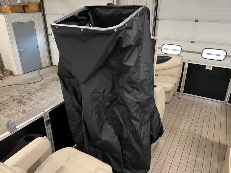 Slide: The Image of Sylvan Mirage Cruise 8520 2018 - 12