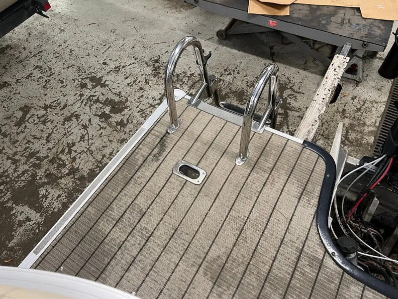 Slide: The Image of Sylvan Mirage Cruise 8520 2018 - 14