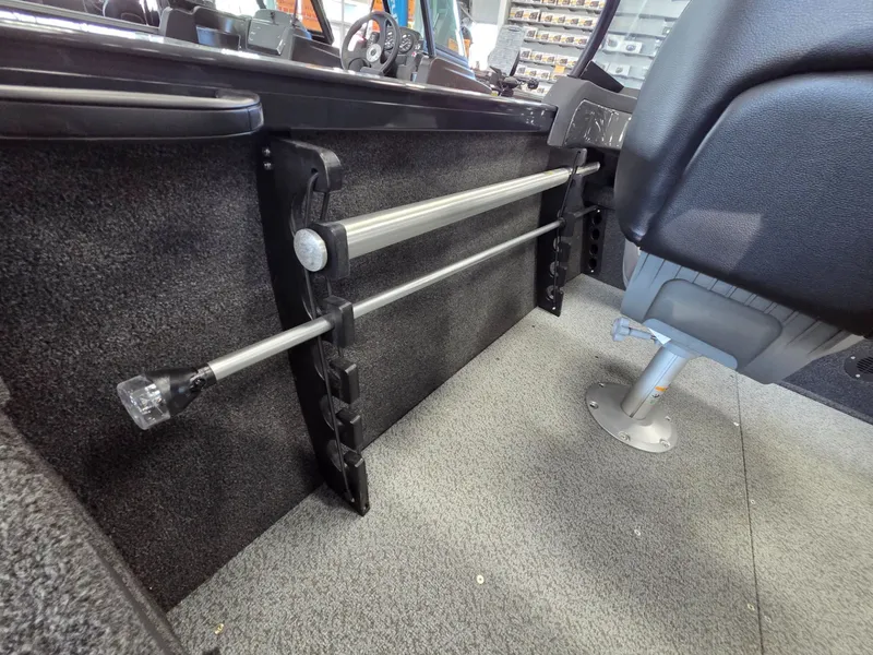 Slide: The Image of Crestliner 1650 Hawk 2026 - 11