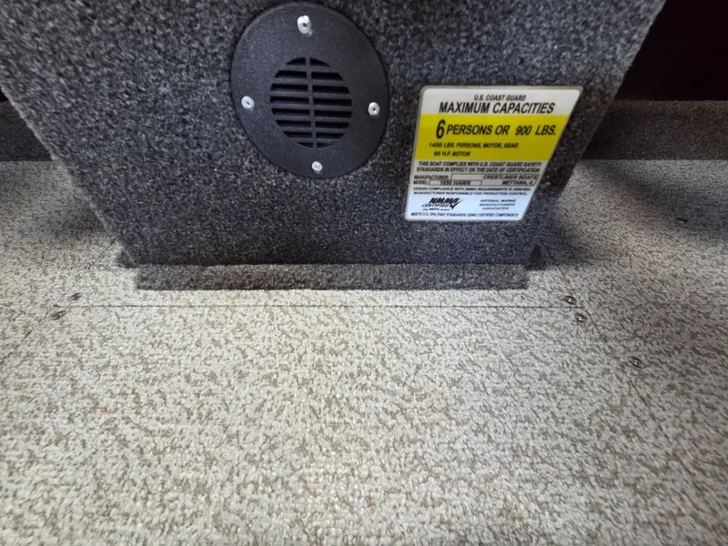 Slide: The Image of Crestliner 1650 Hawk 2026 - 24