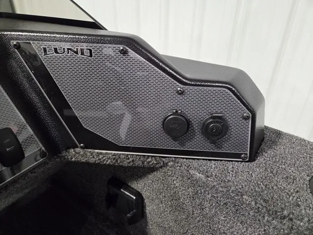 Slide: The Image of Lund 1650 Rebel XL SS 2026 - 12