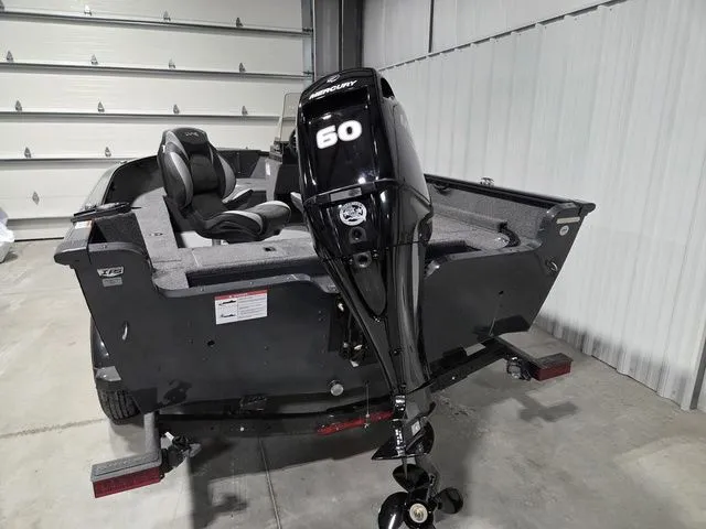 Slide: The Image of Lund 1650 Rebel XL SS 2026 - 3