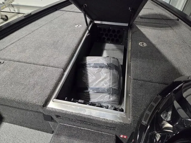 Slide: The Image of Lund 1875 Pro-V Bass XS 2026 - 18