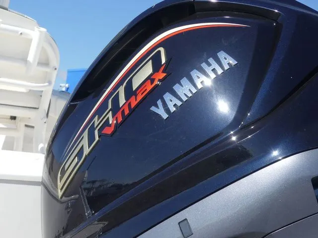 Slide: The Image of Robalo R230 Center Console 2022 - 11