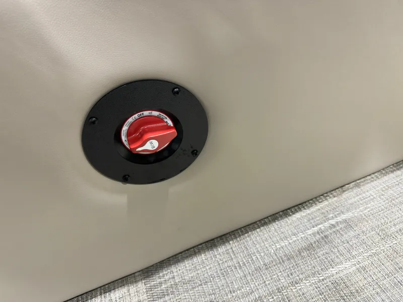 Slide: The Image of Bentley Pontoons Legacy 220 Swingback & Honda 4-Stroke EFI 2026 - 24