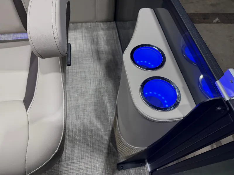 Slide: The Image of Bentley Pontoons Legacy 220 Swingback & Honda 4-Stroke EFI 2026 - 25