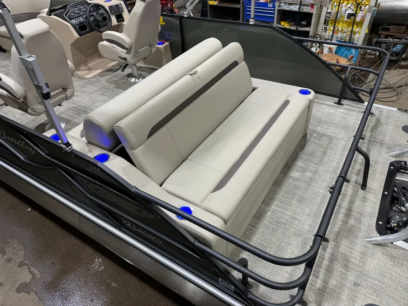 Slide: The Image of Bentley Pontoons Legacy 220 Swingback & Honda 4-Stroke EFI 2026 - 4