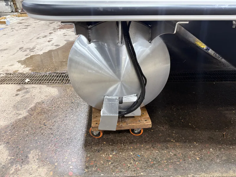 Slide: The Image of Bentley Pontoons Legacy 220 Swingback & Honda 4-Stroke EFI 2026 - 42