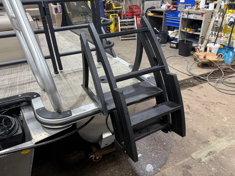 Slide: The Image of Bentley Pontoons Legacy 220 Swingback & Honda 4-Stroke EFI 2026 - 44