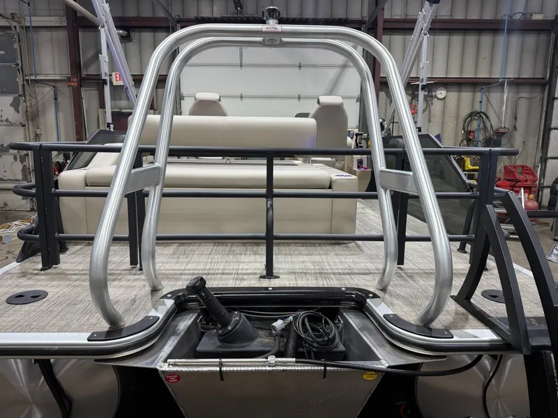 Slide: The Image of Bentley Pontoons Legacy 220 Swingback & Honda 4-Stroke EFI 2026 - 45