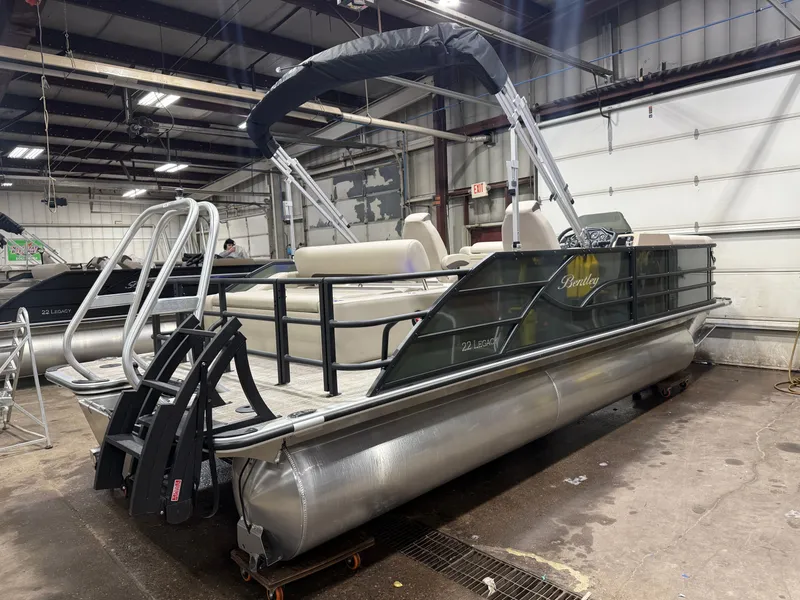 Slide: The Image of Bentley Pontoons Legacy 220 Swingback & Honda 4-Stroke EFI 2026 - 46