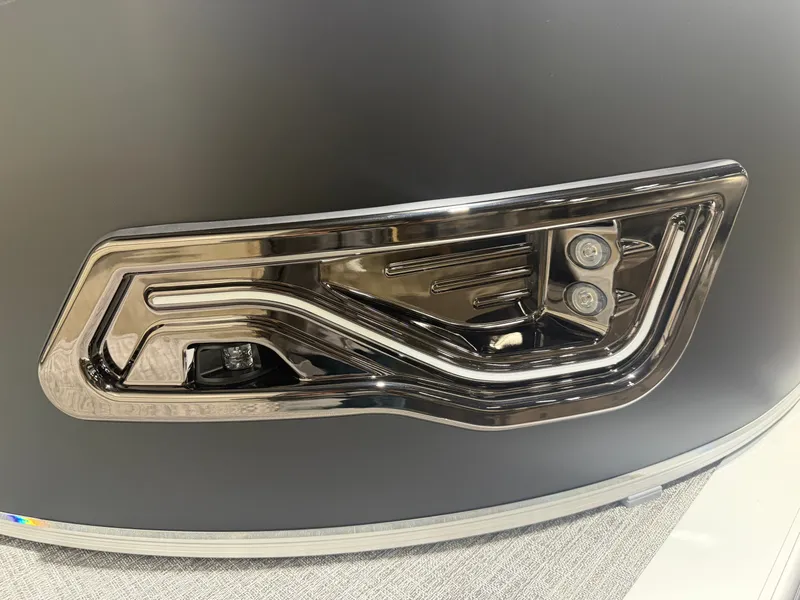 Slide: The Image of Tahoe LTZ 2185 Cruise Rear Bench (CRB) & Honda 4-Stroke EFI 2026 - 33