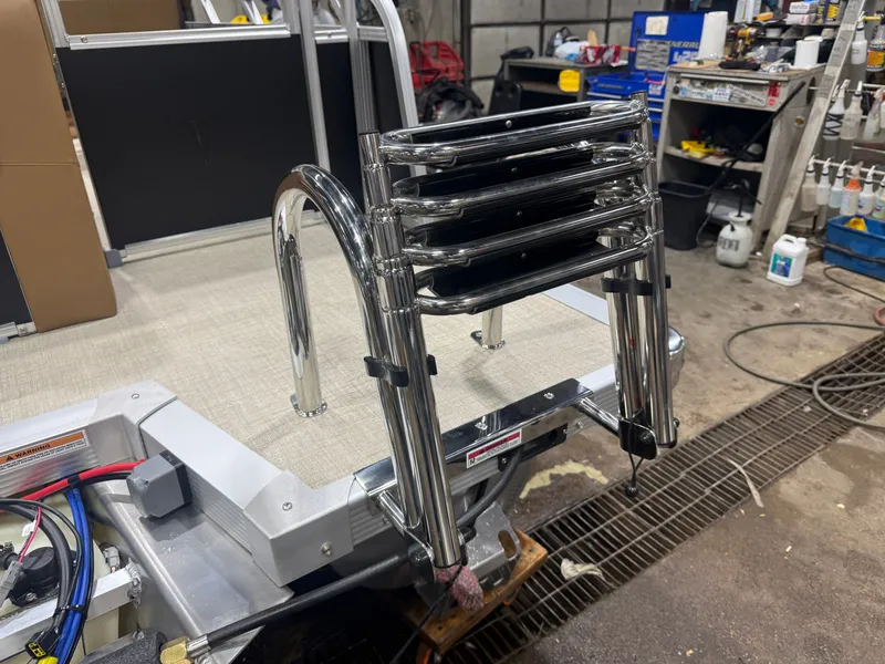 Slide: The Image of Tahoe Sport 1980 Cruise Rear Bench (CRB) & Honda 4-Stroke EFI 2026 - 38