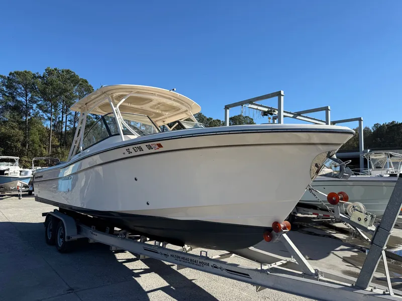 The Image of Grady-White Freedom 285 2015 - 1