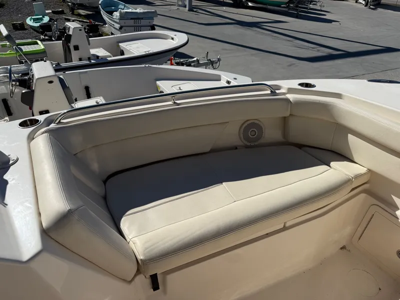 Slide: The Image of Grady-White Freedom 285 2015 - 26