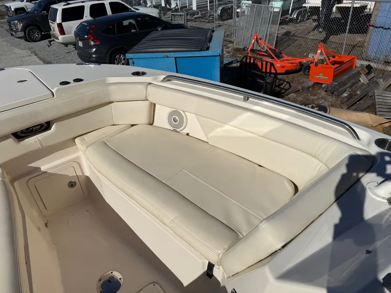 Slide: The Image of Grady-White Freedom 285 2015 - 27