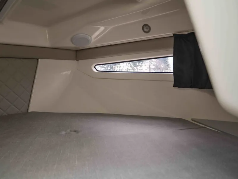 Slide: The Image of Bayliner T25 EXPLORER 2026 - 16