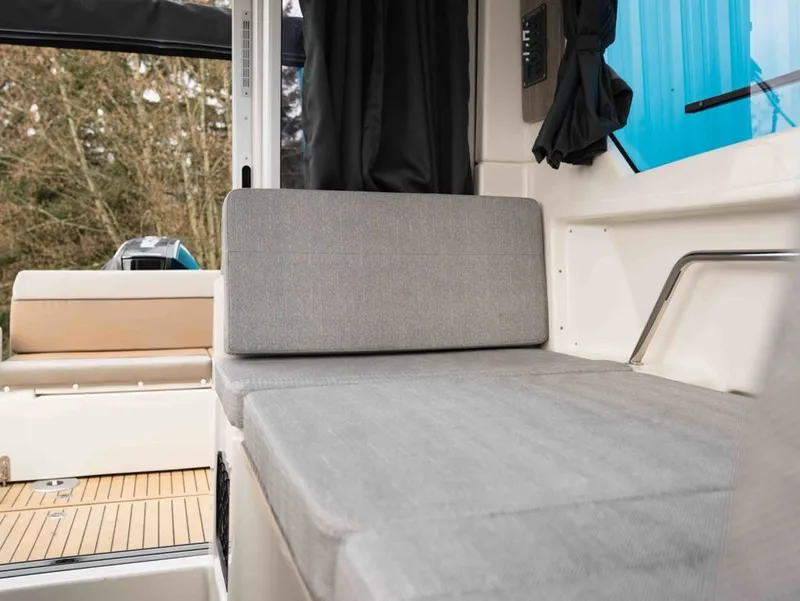 Slide: The Image of Bayliner Trophy T25 Explorer 2026 - 12