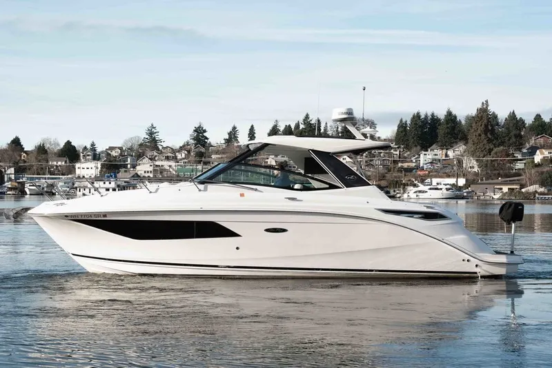 Slide: The Image of Sea Ray Sundancer 320 2019 - 7
