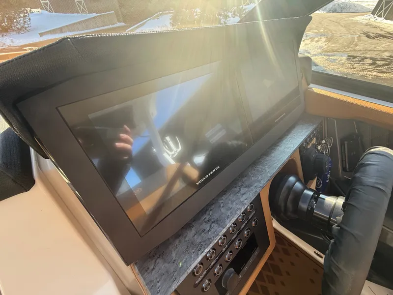 Slide: The Image of Cobalt R31 Surf 2026 - 593