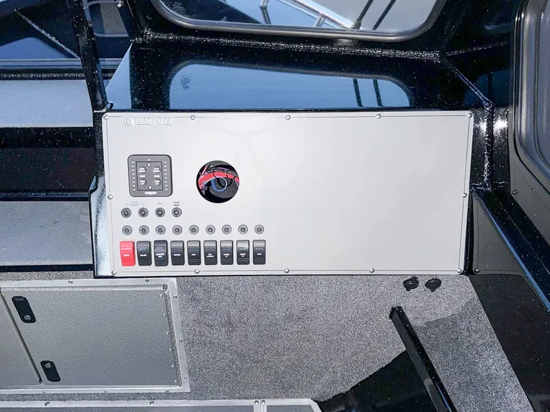 Slide: The Image of North River 25 Seahawk Fastback 2026 - 10