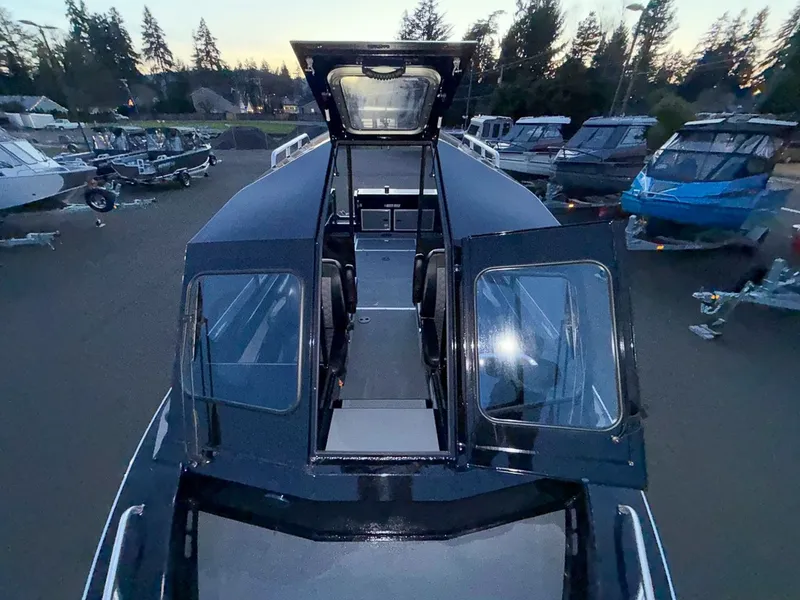 Slide: The Image of North River 25 Seahawk Fastback 2026 - 12