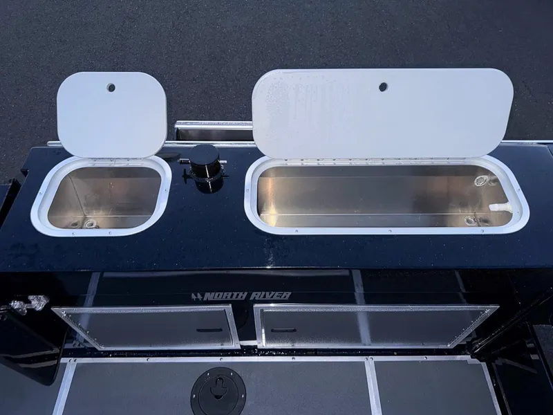 Slide: The Image of North River 25 Seahawk Fastback 2026 - 20