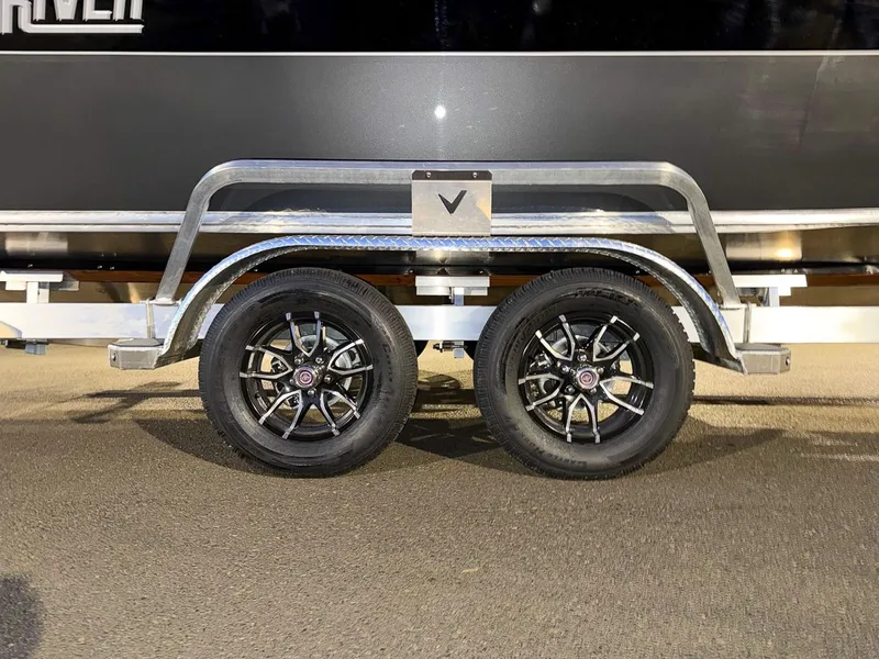 Slide: The Image of North River 25 Seahawk Fastback 2026 - 25