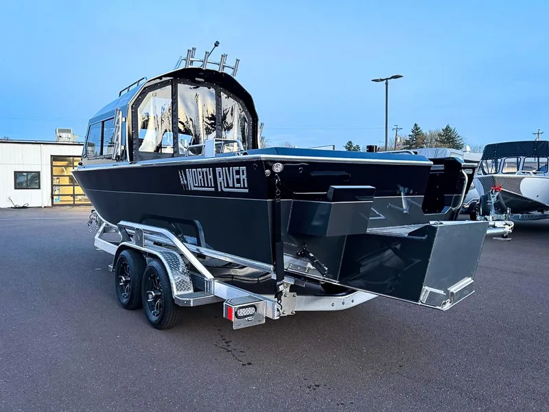 Slide: The Image of North River 25 Seahawk Fastback 2026 - 5