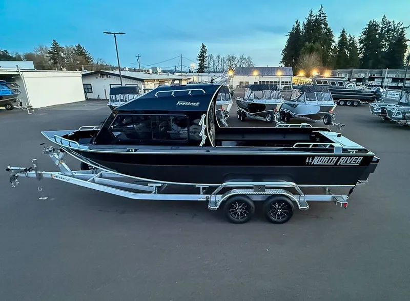 Slide: The Image of North River 25 Seahawk Fastback 2026 - 6