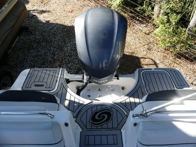 Slide: The Image of Hurricane SunDeck 2486 OB 2019 - 9