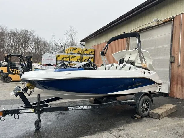 Slide: The Image of Scarab 165 SE 2025 - 12