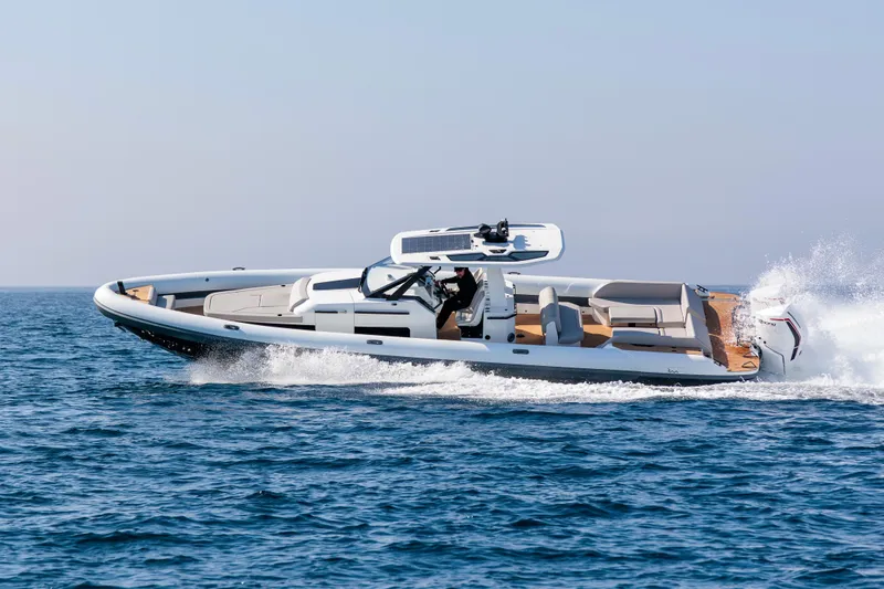 The Image of 2026 Rock Marine RM 40 speedboat cruising on open water. - 0