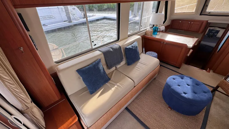 Slide: The Image of Salon looking port - 35