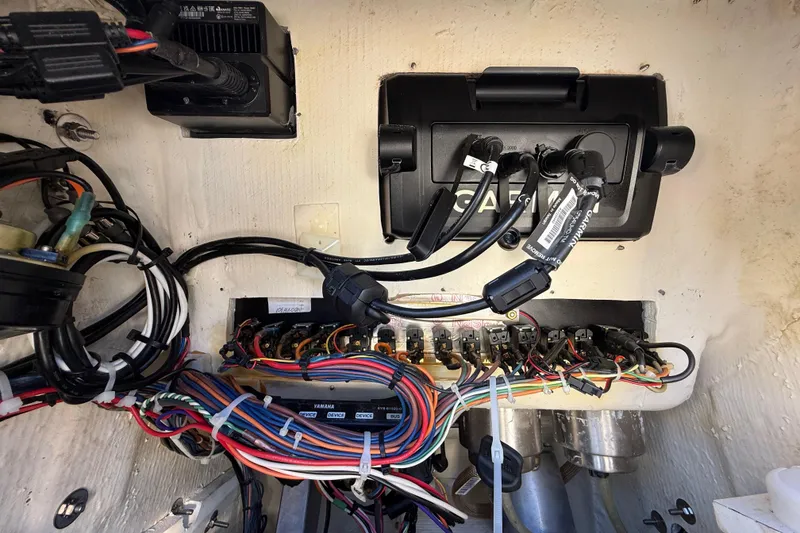 Slide: The Image of Wiring and electronics setup in a 2022 Pathfinder 2005 TRS boat. - 109