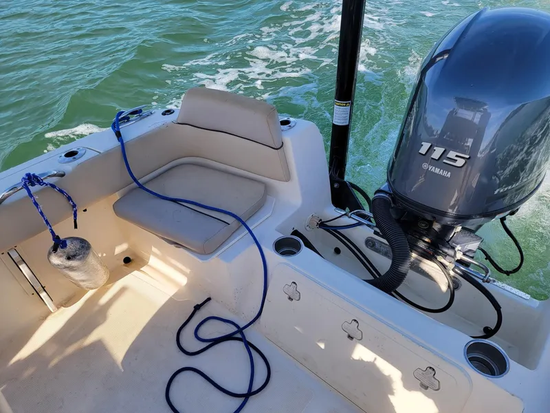 Slide: The Image of Scout 195 Sportfish 2016 - 5